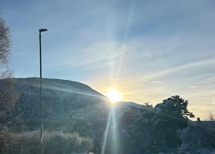 Tur Og Sentrumsnaer Sokkel-Leilighet